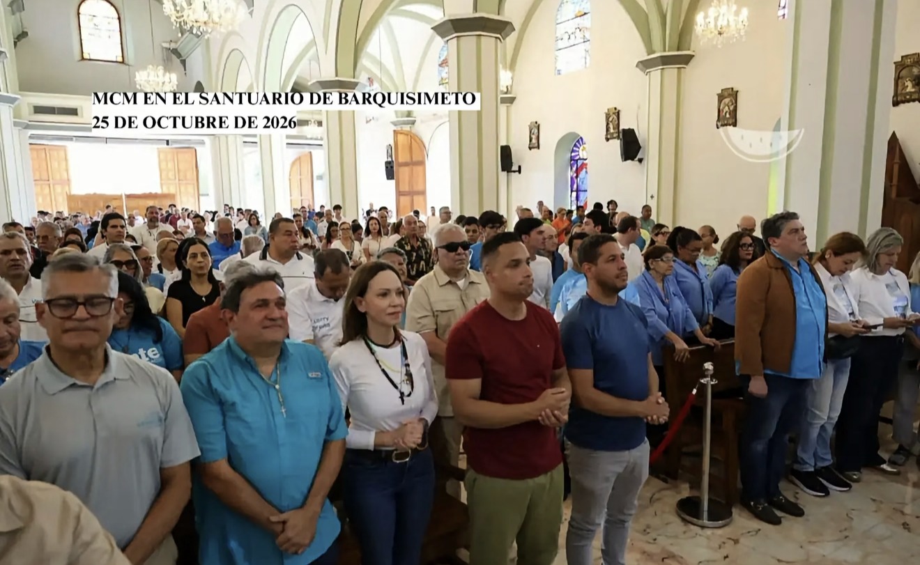 María Corina Machado en la misa del Santuario de la Divina Pastora, en Barquisimeto